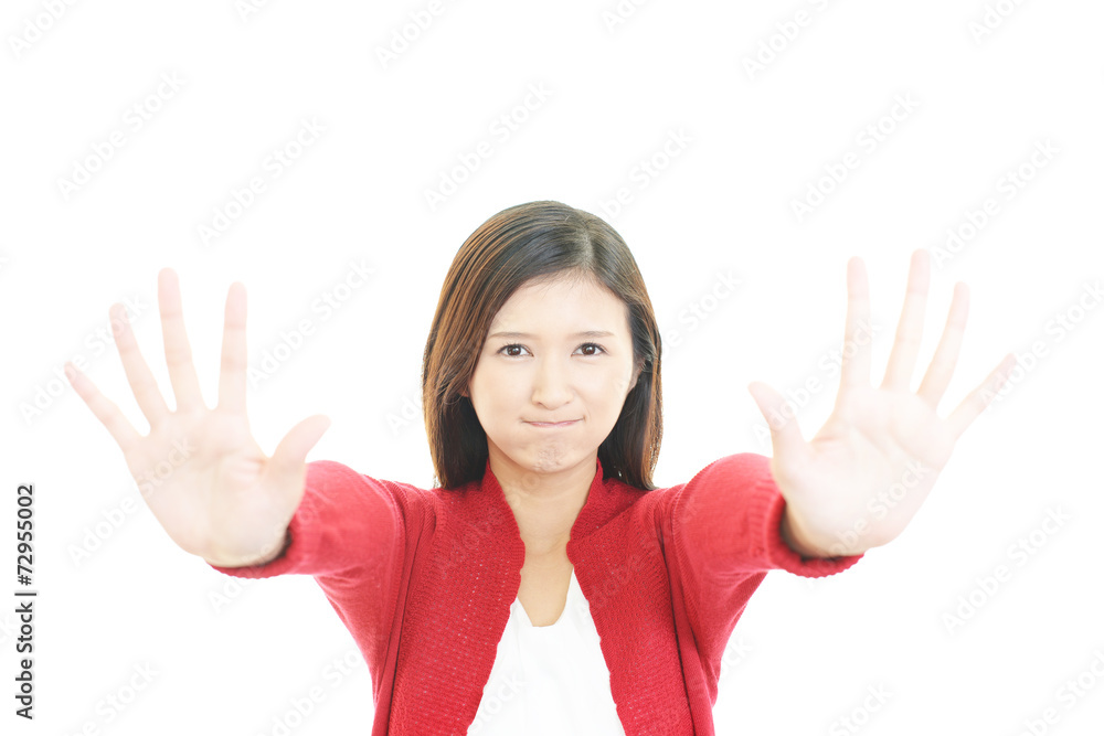 怒った表情の女性 怒った表情の女性