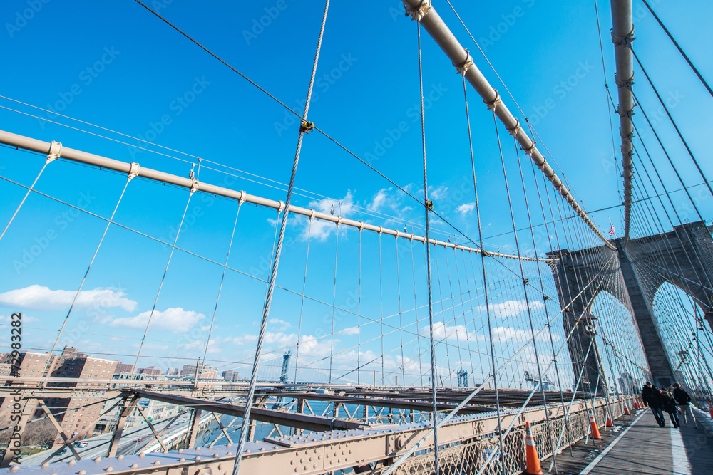 Fototapeta premium Part of famous Brooklyn bridge on bright day