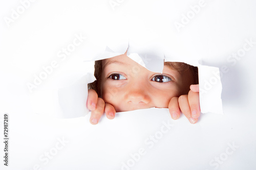 Bambina curiosa