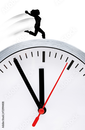 Figur läuft auf Uhr