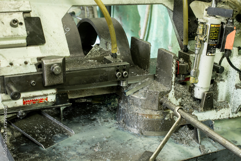 metal cutting with power saw metal cutting with power saw