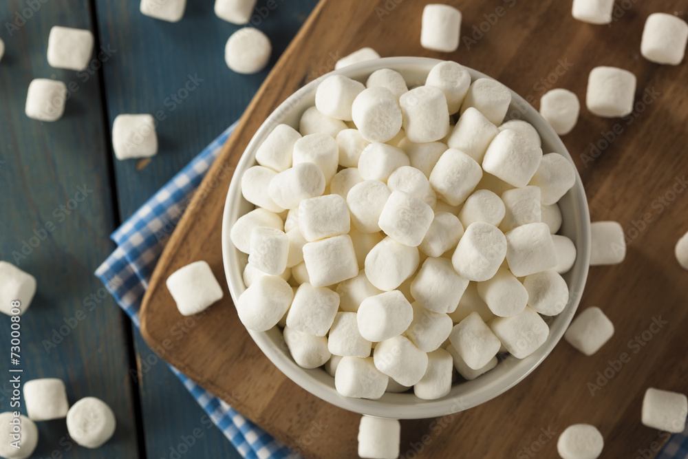 White Mini Marshmallows in a Bowl White Mini Marshmallows in a Bowl