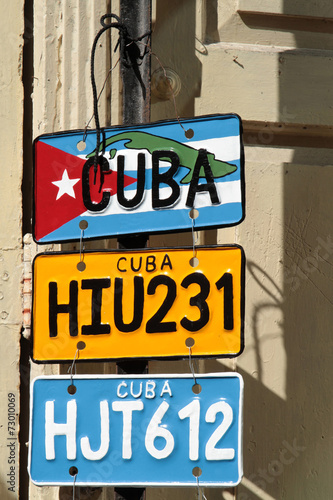 Fausses plaques minéralogiques cubaines