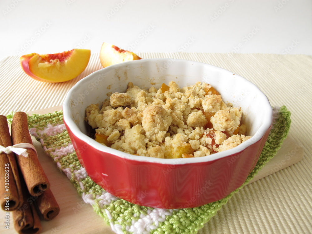 Nektarinen Crumble mit Zimt Nektarinen Crumble mit Zimt