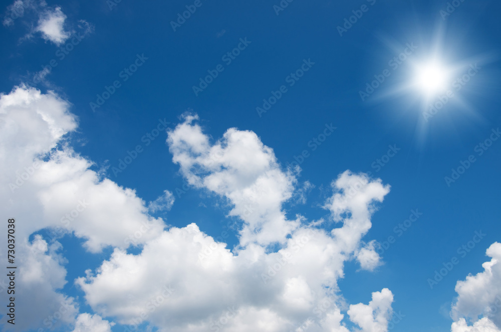 Obraz premium Sun in blue sky.