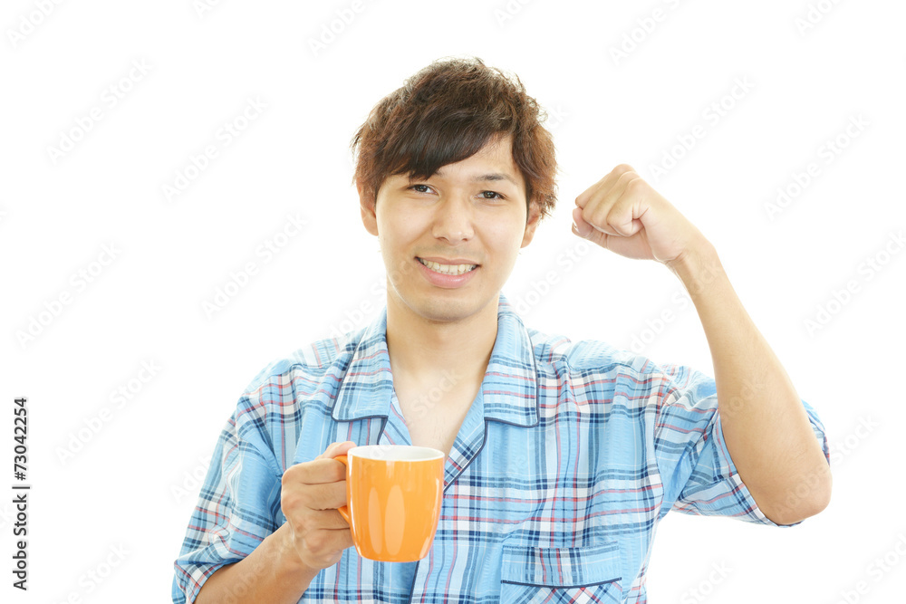 コーヒーを楽しむ男性 コーヒーを楽しむ男性
