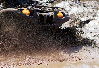 Fototapete Motorsport Extreme driving ATV.  © anikin3