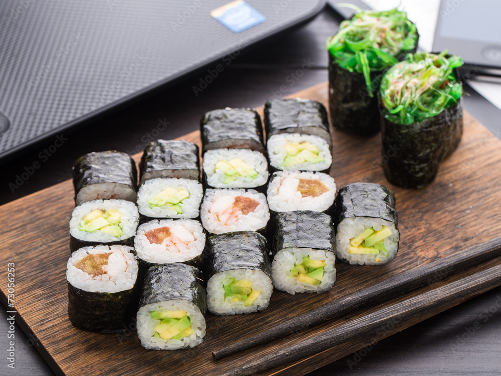 Quick sushi lunch in the office Quick sushi lunch in the office