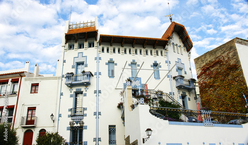Принти на полотні Edificio en Cadaqués, Girona
