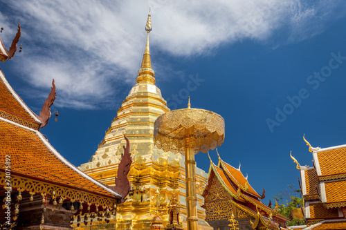 Golden pagoda wat Phra That Doi Suthep chiangmai Thailand © nok3709001