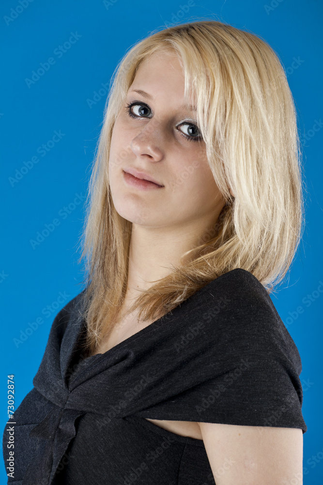 Naklejka premium portrait of a young girl