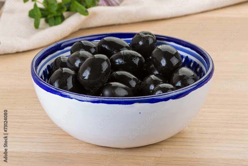 Black olives Black olives