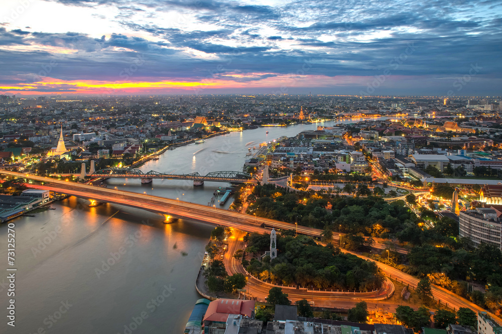 Fototapeta premium View of Bangkok city along Chao phraya River