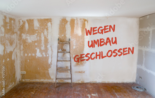 Wegen Umbau geschlossen photo