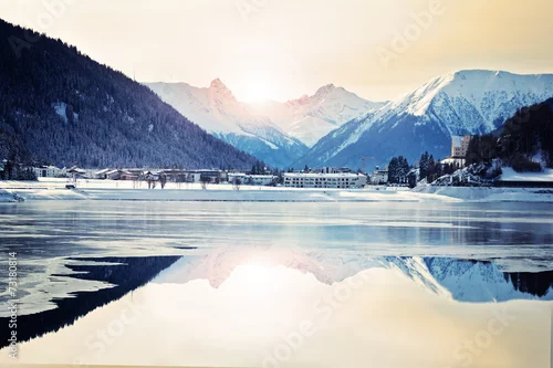 Obraz Jezioro Davos w świetle wieczoru - Szwajcaria