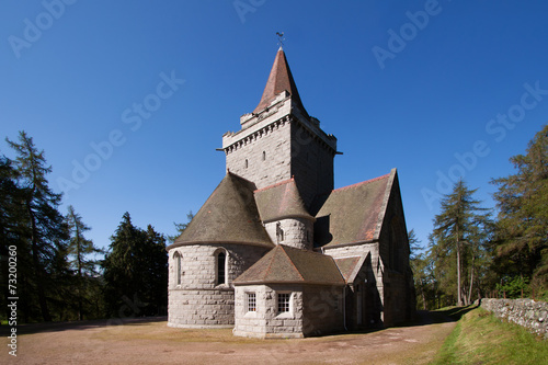 Fotografi Crathie Church, Aberdeenshire, Scotland