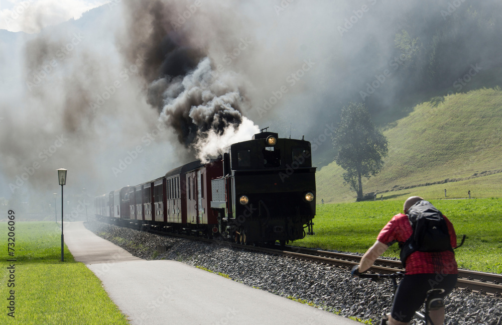 Fototapeta premium Zillertaler Dampfeisenbahn