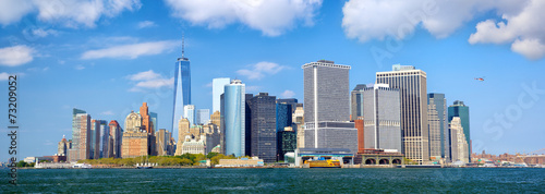 Lower Manhattan urban skyscrapers panorama, New York City © Oleksandr Dibrova