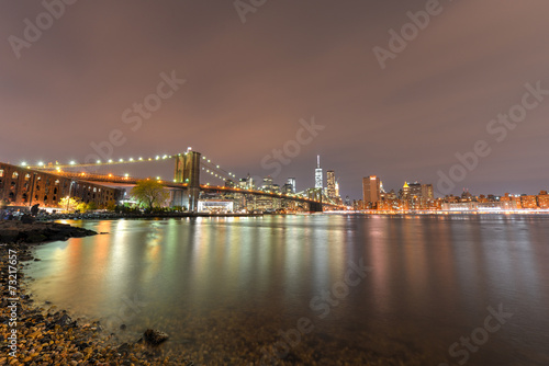 Brooklyn Bridge Park at night