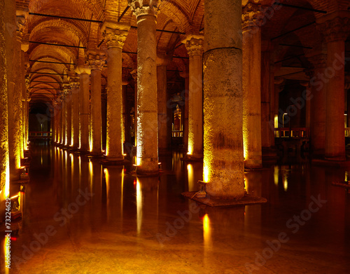 Basilica Cistern © Serg Zastavkin