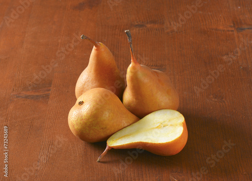 Ripe Bosc pears photo