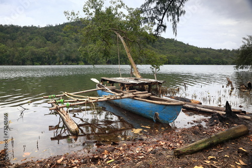 Blue canoe-Melvert-Vanuatu photo