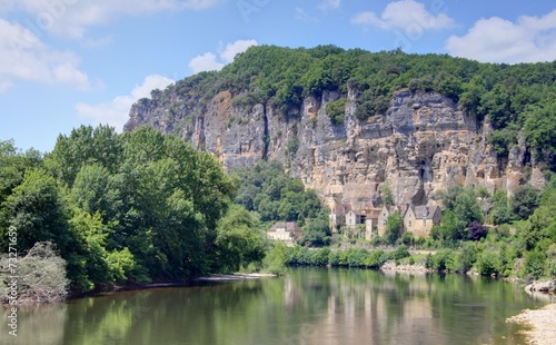 le long de la dordogne