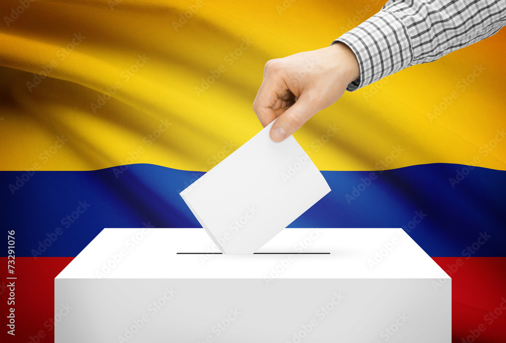 Naklejka premium Ballot box with national flag on background - Colombia
