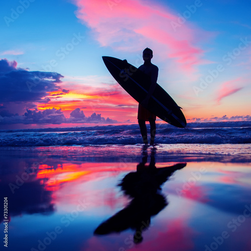 Sticker Surfer with board