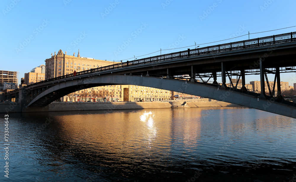 metro bridge