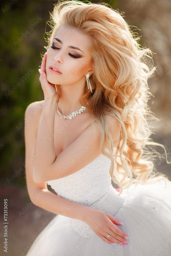 Gorgeous bride weddind day marriage