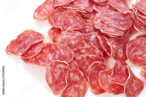 Foto slices of fuet, spanish cured sausage typical of Catalonia