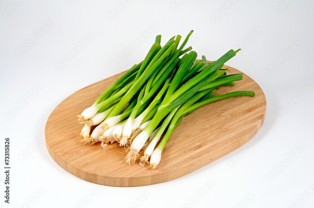 Bunch of white spring onions © Arena Photo UK Bunch of white spring onions © Arena Photo UK