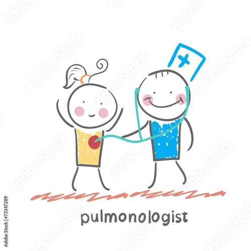 pulmonologist listens to the patient lungs