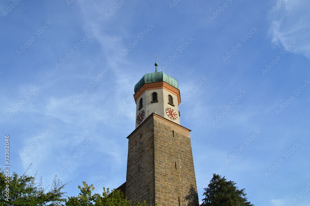 Kirche und Himmelblau