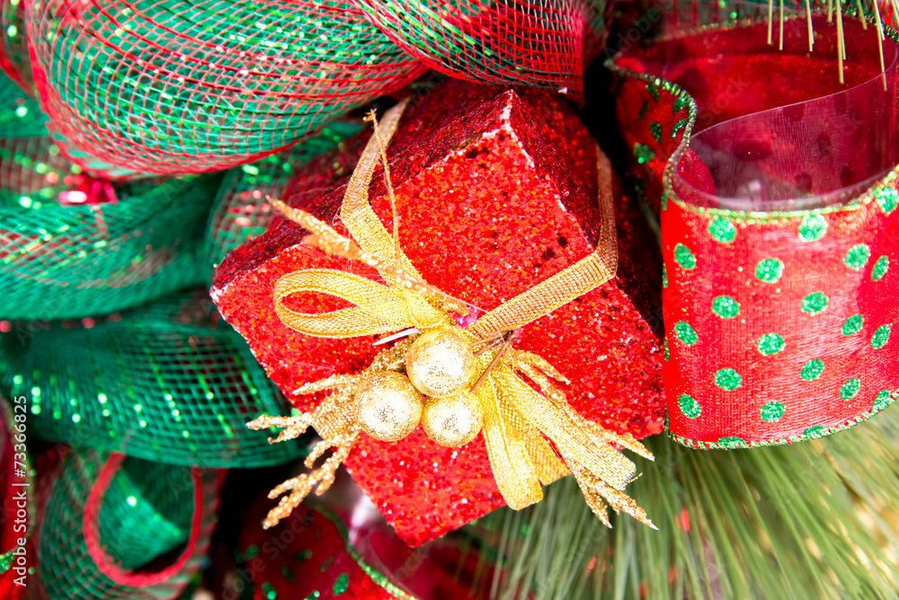 Christmas decorations - present box and ribbon