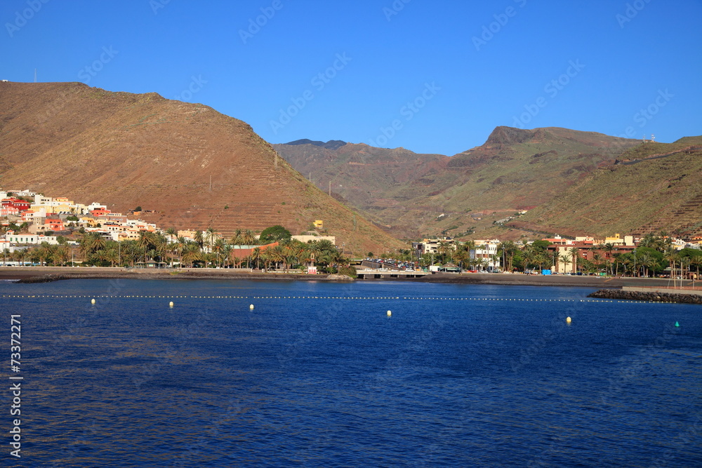 Fototapeta premium Port and town San Sebastian