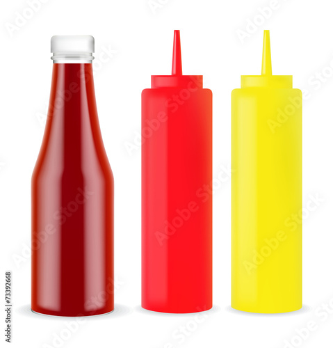 Set realistic bottles for ketchup