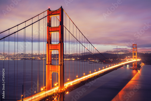 Fototapeta Naklejka Na Ścianę i Meble -  The Golden Gate Bridge by night
