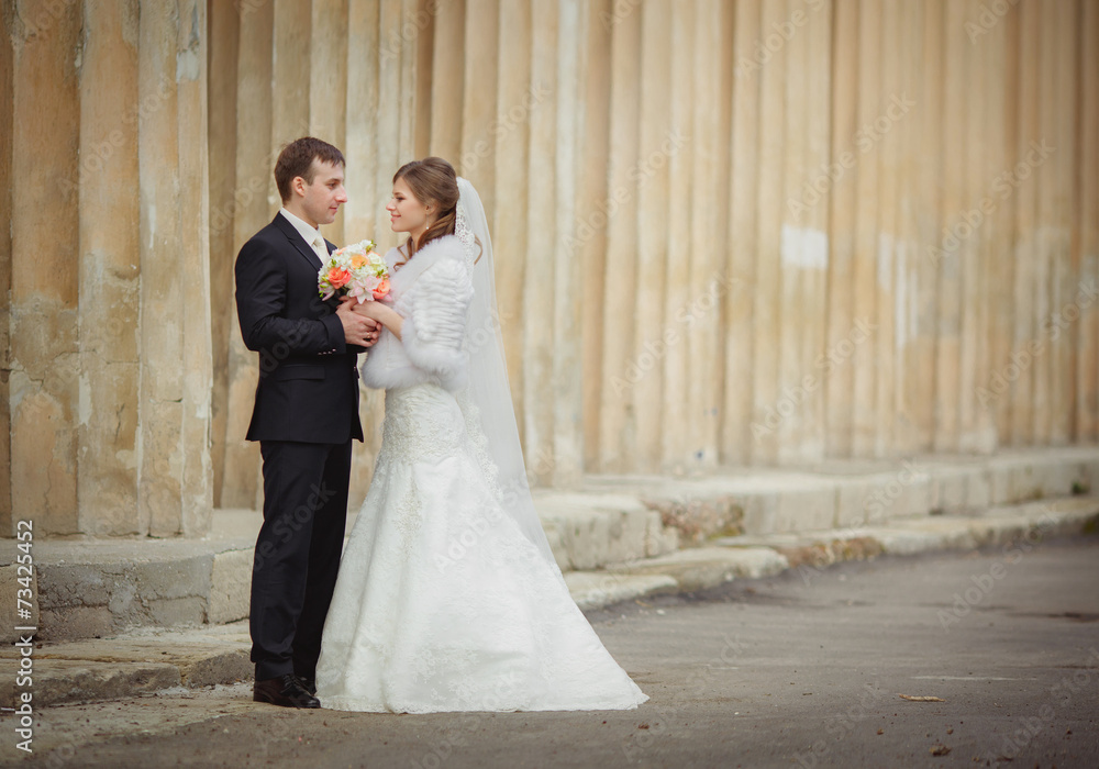 Fototapeta premium Wedding bride groom kiss marriage day