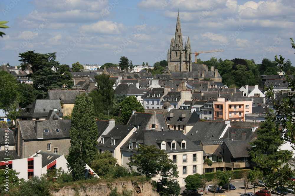 Vue sur le centre-ville d'Hennebont (Morbihan)