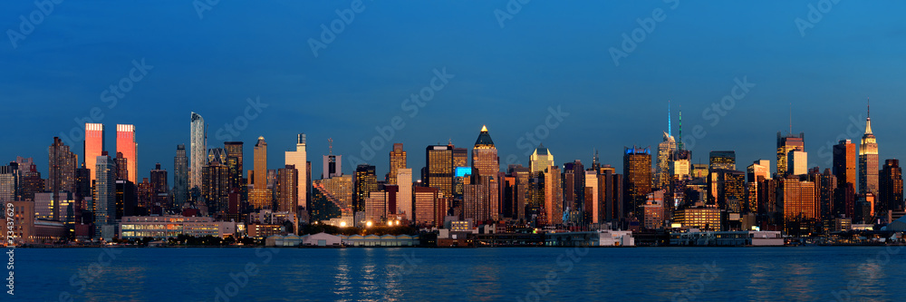 Naklejka premium Midtown Manhattan skyline