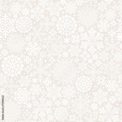 真っ白な雪の結晶とドイリーの背景　ホワイトクリスマス