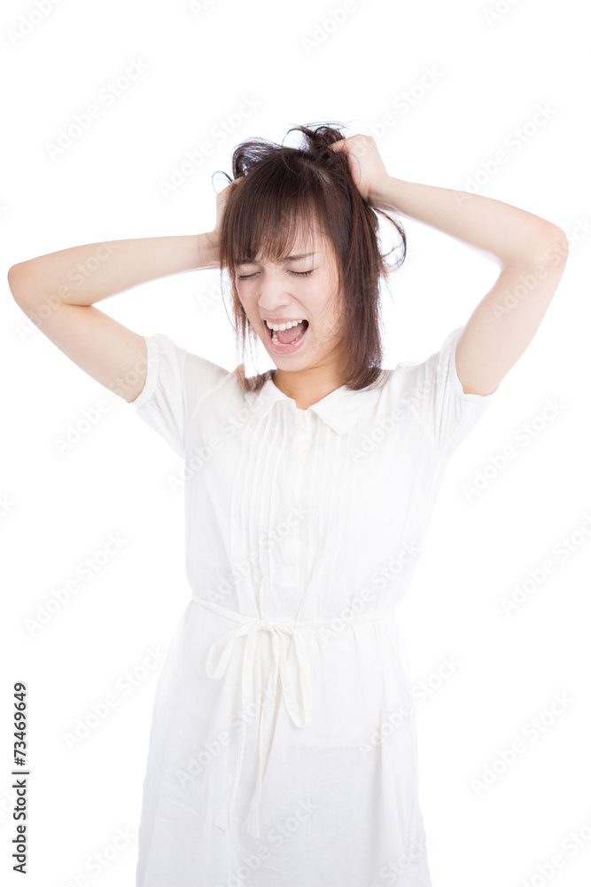 怒る女性 怒る女性