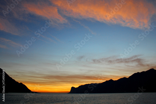 TRAMONTO SUL LAGO DI GARDA