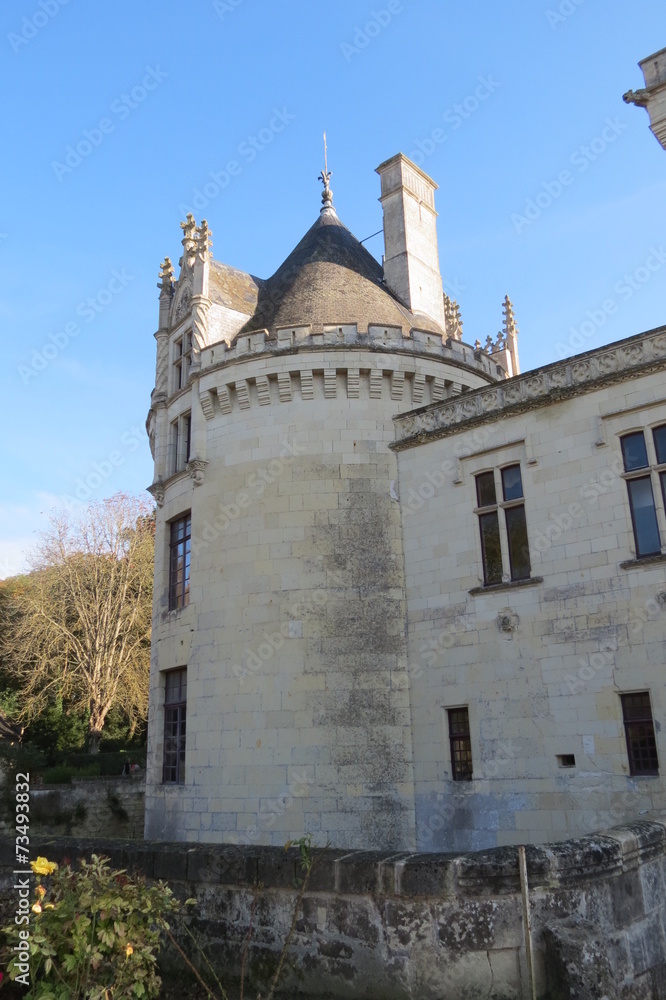 Maine-et-Loire - Tour ronde du Château de Brézé