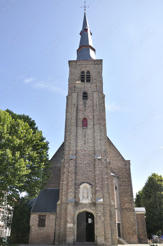 Fototapeta premium St. Anne's Church, located in the Belgian city of Bruges