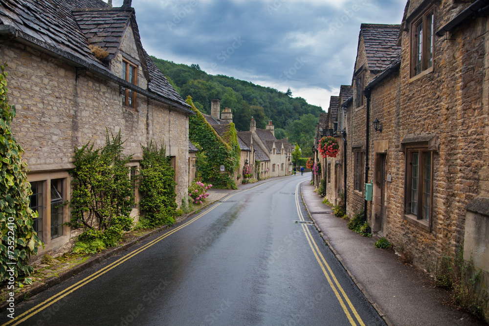  Castle Combe, unique old English village