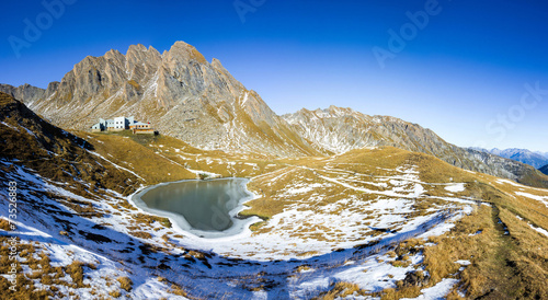 Panoramica in montagna - Rifugio Frassati in Valle d'Aosta