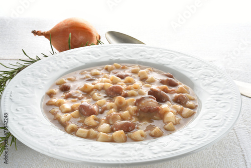 Piatto di pasta e fagioli